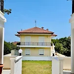 Apartament Dimeli 3 *