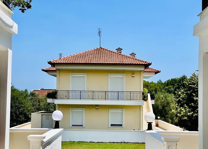 Διαμέρισμα Dimeli 3 *