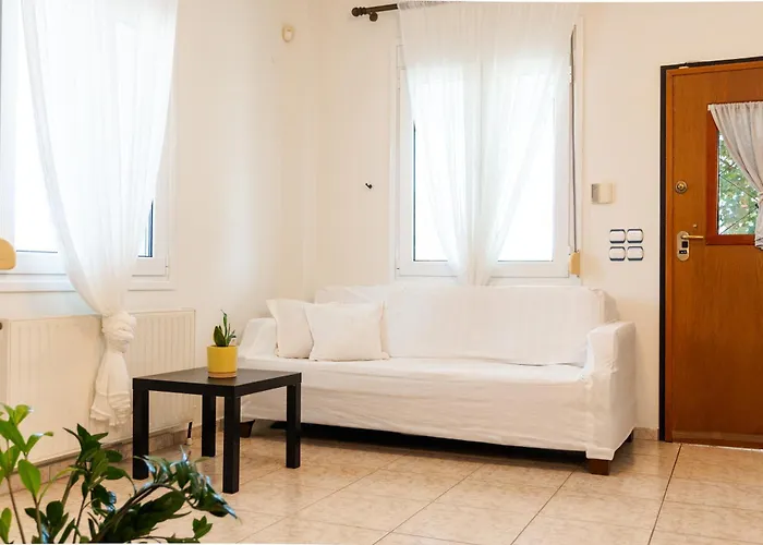 Διαμέρισμα Dimeli 3 *