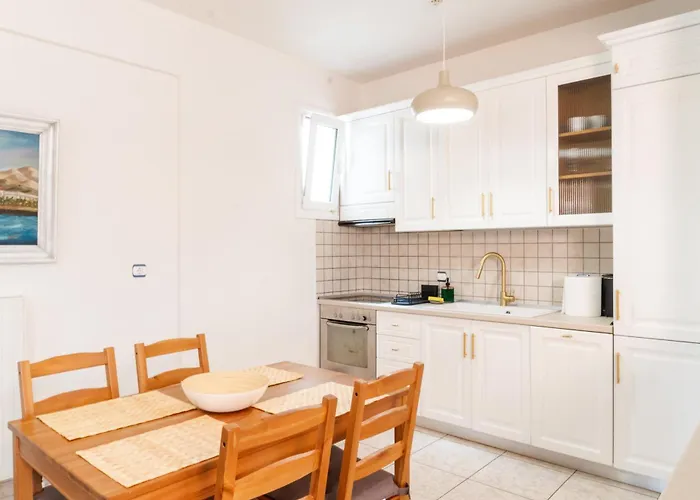 Appartement Dimeli 3 *